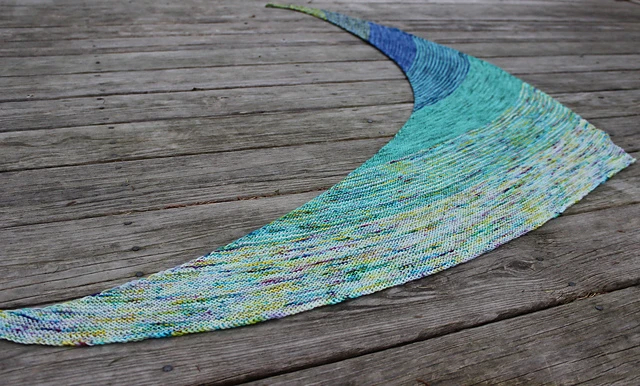Fangirl Boomerang Fade Shawl Kit