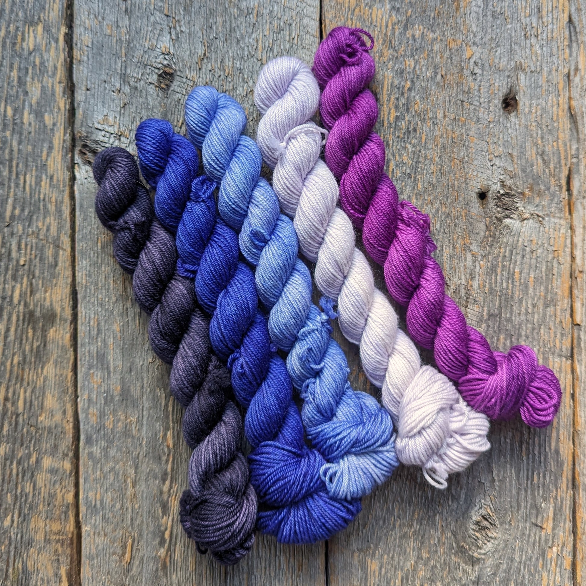 gradient mini set, mini skeins, twisted mini skeins, sock yarn, fingering yarn, red-violet hand dyed yarn, purple hand dyed yarn